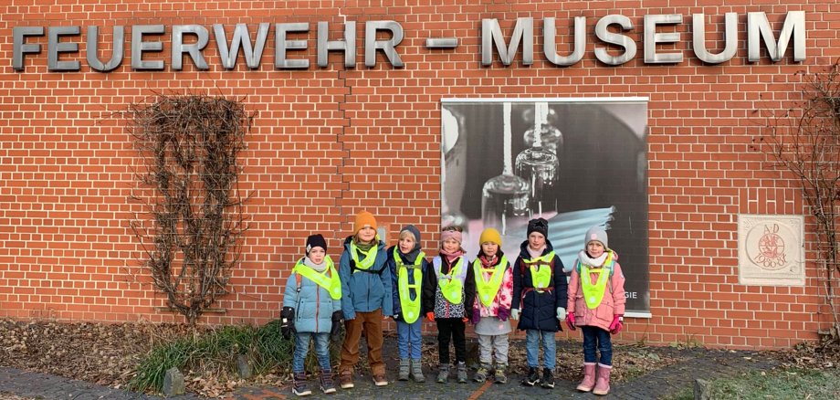 Kita Zwergenland besucht das Feuerwehrmuseum in Fulda